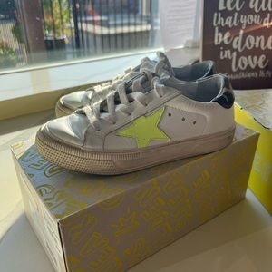 Golden goose kid shoes